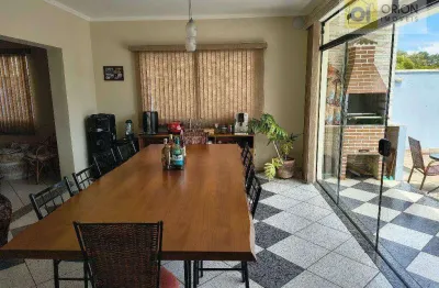 Casa com 4 dormitórios à venda, 405 m² por R$ 2.700.000,00 - Residencial das Estrelas - Barueri/SP