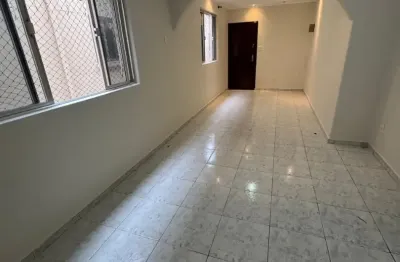 Ótima oportunidade à venda na Av. Affonso Penna com 02 Dormitórios no Bairro Boqueirão em Santos SP