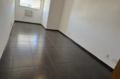 Imóvel para venda tem 108 metros quadrados com 03 dormitórios em Boqueirão - Santos - SP