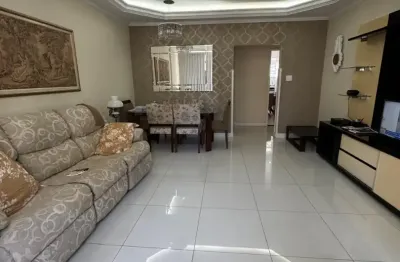 Lindo imóvel à venda com 03 dormitórios no Bairro Ponta da Praia em Santos / SP