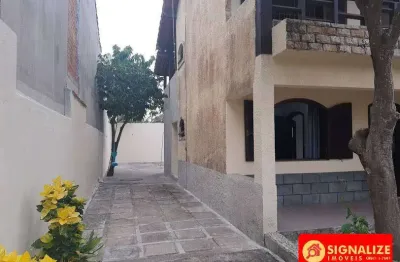 Linda casa espaçosa com 2 pavimentos, jardim excelsior - cabo frio/rj