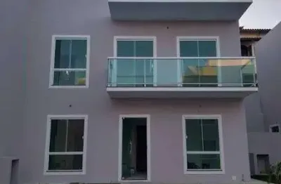 Linda casa em condomínio com 03 quartos, vila do peró - cabo frio/rj