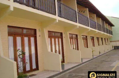 Oportunidade casa em condomínio próximo à praia do peró - cabo frio/rj