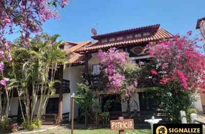 Casa duplex à venda no condomínio orla azul, peró - cabo frio/rj