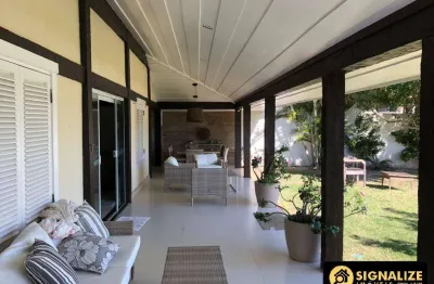 Oportunidade única! casa à venda no condomínio moringa - cabo frio/rj