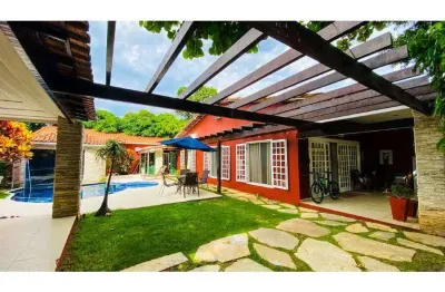 Luxuosa casa à venda no condomínio marina palmer – cabo frio/rj