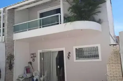 Casa duplex independente á venda – 03 quartos – vila do peró - cabo frio/rj