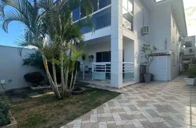 Casa com 5 quartos à venda na Rua Canelinha, Portinho, Cabo Frio