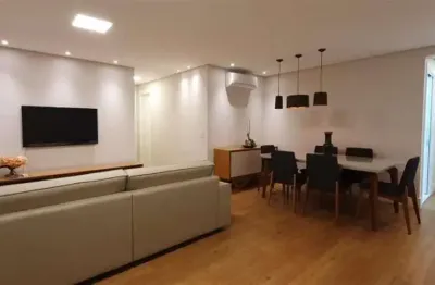 Apartamento de 92m de area util, são duas suítes, duas vagas de garagem, na Chacara Santo Antonio