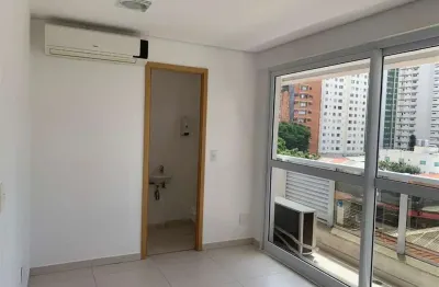 Sala comercial, com 32m de area util, uma vaga fixa, no Campo Belo !
