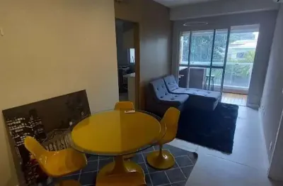 Apartamento com 2 dormitórios para alugar, 69 m² por R$ 8.900,00/mê
