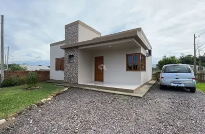 Alvenaria semimobiliada de esquina com 2 dormitórios em Vera Cruz