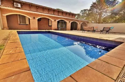 Casa térrea à venda com 03 suítes no jardim recreio.