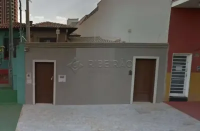 Casa térrea  comercial  no bairro vila seixas com 04 salas sendo 01 com banheiro privativo, wc feminino e masculino.