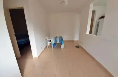 Apartamento no bairro guaporé com 02 dormitórios, cozinha americana, 01 vaga de garagem.