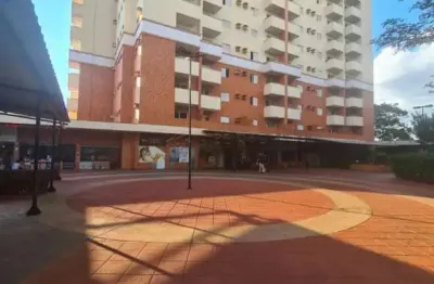 Apartamento / loft com cozinha americana, armários planejados, 01 dormitório conjugado com a sala , 01 banheiro e sacada.