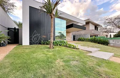 Casa térrea com piscina à venda em condomínio 03 suítes (1 master) 04 vagas alphaville