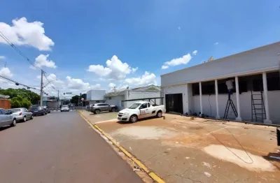 Imóvel comercial locação e venda 9 salas e vagas recuadas esquina da independência