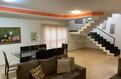 Casa sobrado 03 dormitórios para venda no residencial flórida