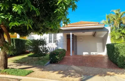 Casa térrea locação 3 suítes piscina condomínio colina do sabiá