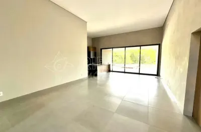 Casa térrea 3 suítes e piscina à venda condomínio arara verde