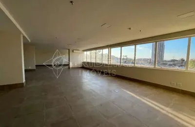 Salão comercial de 300m² para venda e locação no edifício trio office