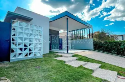 Casa com 3 suítes e piscina à venda no condomínio aurora village
