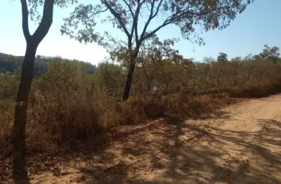 Terreno à venda na Rua Ovídio Joaquim de Sousa, 1, Santa Helena, Sete Lagoas por R$ 400.000