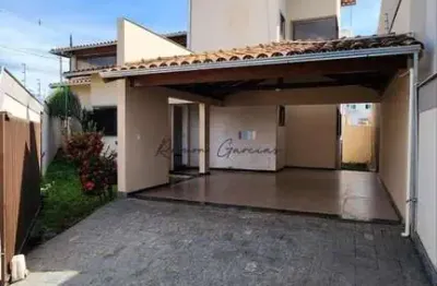 Casa com 4 quartos à venda na Rua Quatro, 458, Iporanga, Sete Lagoas por R$ 700.000
