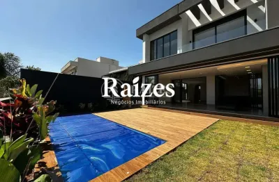 Casa em Condomínio para Venda em Uberlândia no bairro Morada da Colina com 4 suítes