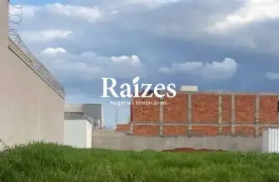 Excelente lote com 286m2 no Grand Vila - Próximo ao aeroporto