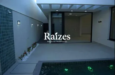 Casa em Condomínio Fechado com 3 suítes, 4 vagas, Uberlândia – Novo Mundo