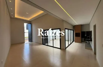 Casa em condomínio fechado com 3 quartos à venda no Grand Ville, Uberlândia 