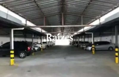 Vaga de Estacionamento Coberta com Portaria no Centro da cidade