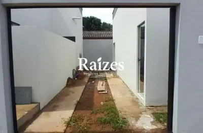 Casa com 3 quartos à venda no Jardim Canaã, Uberlândia 