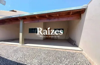 Casa com 3 quartos à venda no Santa Rosa, Uberlândia 