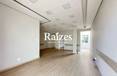 Loja Comercial para Aluguel em Uberlândia – Centro, 400m² (8 Salas, 3 Banheiros, 2 Suítes)