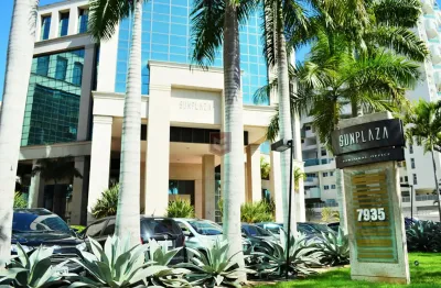 Sala Comercial no SunPlaza Barra: conjuto de 3 salas integradas em 59m², Mobiliada, 3 Vagas e Lazer