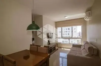 Apartamento 2 dormitórios com suíte e garagem para venda no bairro Azenha em Porto Alegre