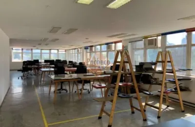 Sala Comercial no Jardim Paulistano, 3 vagas, 448m², 150m² de varanda, R$6.500.000,00