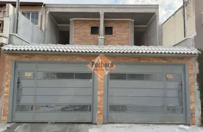Sobrado na Penha, 3 dormitórios (1 suíte), 2 vagas, 131m², R$899.000,00