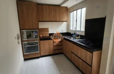 Sobrado na Vila Esperança, 2 dormitórios, 2 vagas, 70m², VENDA 450.000,00, LOCAÇÃO R$ 2.500,00.