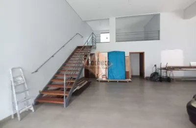 Salão/ Galpão no bairro Vila Maria de Maggi em Suzano,  300m², mezanino, 10 vagas, R$13.000,00
