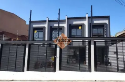 Sobrado na Vila Granada com 02 suítes, 02 vagas, 87m², R$ 680.000,00.