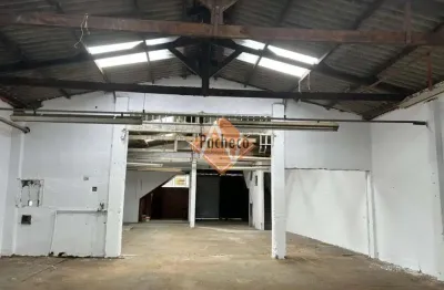 Galpão na Vila Antonieta, 4 salas, 2 vagas, 380m², Venda R$3.500.000,00 e Locação R$14.000,00.