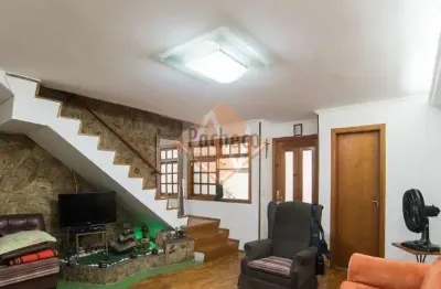 Sobrado Frontal na Penha de França, 2 suítes, 2 vagas, 200m², R$ 1.000.000,00