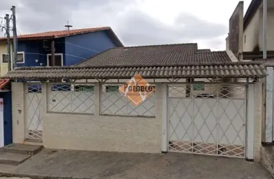 Casa térrea com edícula em Guarulhos, 4 dormitórios ( 01 suíte), 5 vagas, 260m², R$ 900.000,00