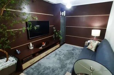 Sobrado alto padrão com 3 dormitórios sendo 1 suíte, churrasqueira, lavanderia, 3 vagas de garagem