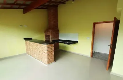 Sobrado em condomínio com cobertura gourmet, 2 suítes, churrasqueira e 1 vaga de garagem