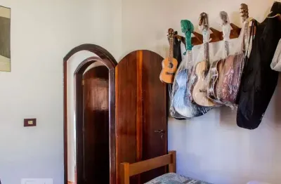 Imperdível oportunidade de casa à venda em Santo André-SP, Vila Francisco Matarazzo: 3 quartos, 1 suíte, 3 banheiros, 3 vagas de garagem, 144,00 m².